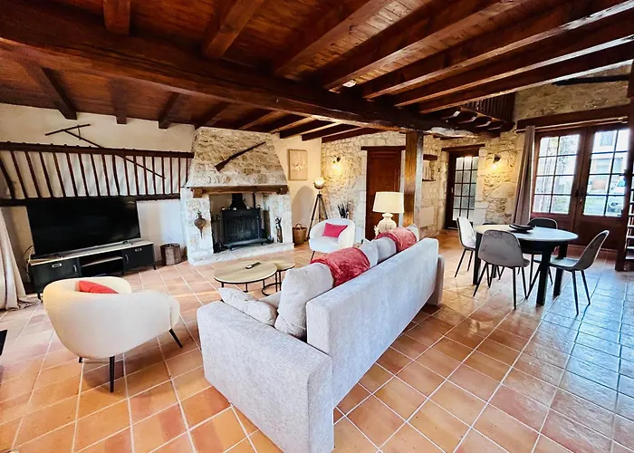 L'envol - Spacieuse Maison Avec Piscine Privative * Champagne (Charente-Maritime)